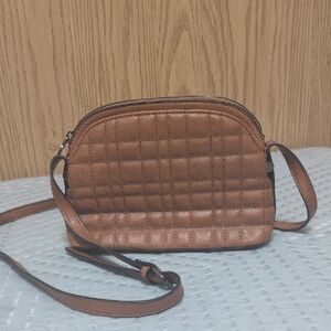 Elegant Tan Quilted Crossbody Bag